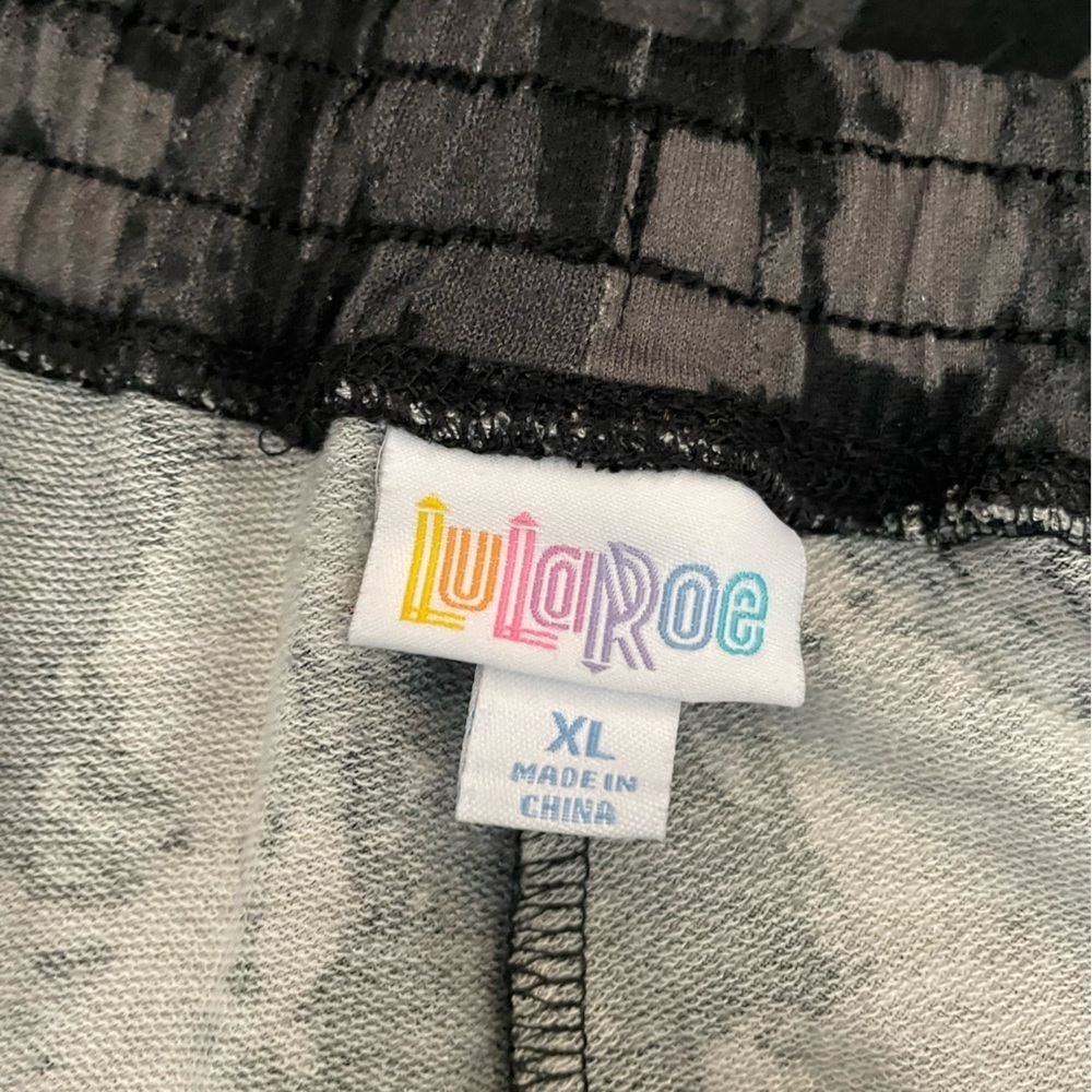 28. LuLaRoe Joggers, Size XL, EUC - Picture 6 of 7